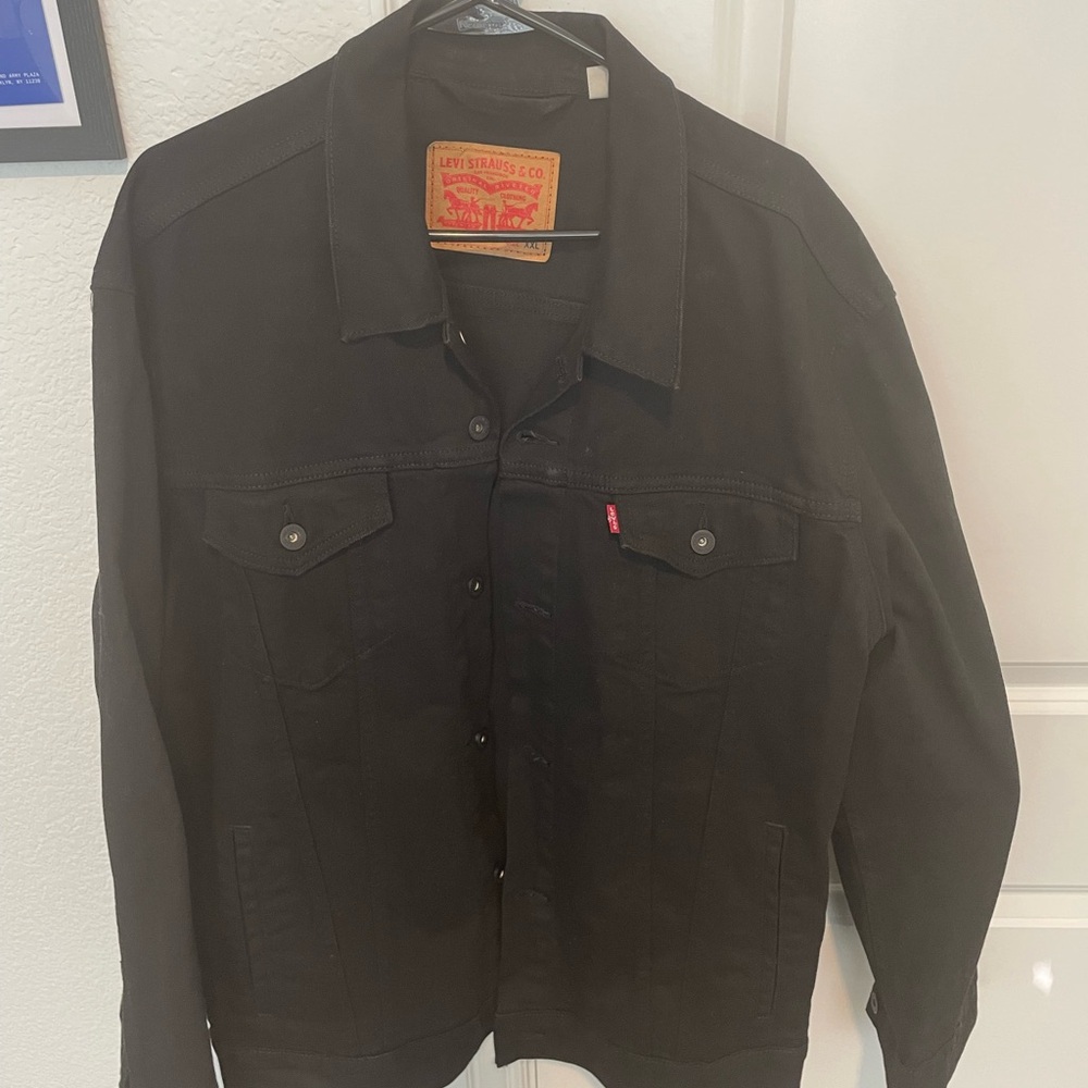 Men’s Black Levi’s Trucker Jacket XXL